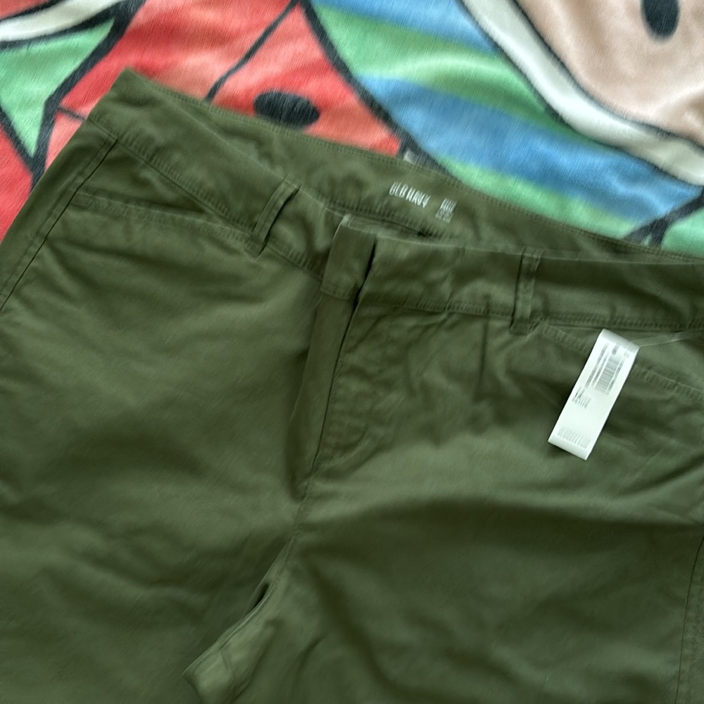 NWT pixie crop pants - Picture 2 of 3
